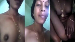 Dharmapuri Real Aunty Mulai Pundai Kanbithu Ooka Azhaikiral